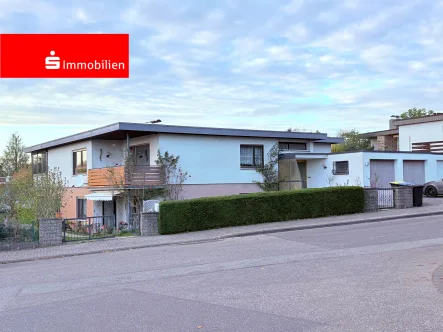 Titelbild - Haus kaufen in Gießen - Einfamilienhaus in Gießen-Petersweiher