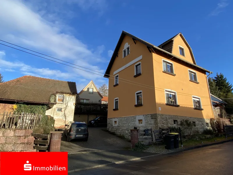 Außenansicht - Haus kaufen in Reichenbach - Charmantes Einfamilienhaus mit viel Potenzial