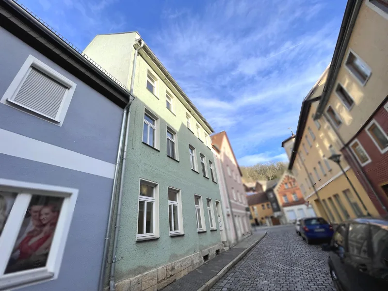 Hausansicht - Wohnung mieten in Dornburg-Camburg - charmante, lichtdurchflutete Mietwohnung in ruhiger Lage