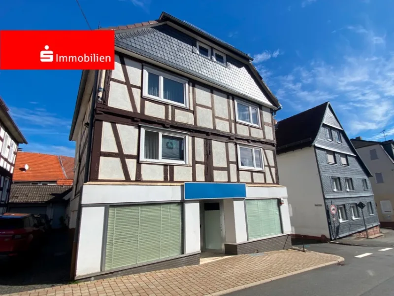  - Haus kaufen in Rauschenberg - Zentral, groß und viel Potenzial!