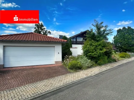  - Haus kaufen in Stadtallendorf - Imposante Villa in guter Lage von Stadtallendorf