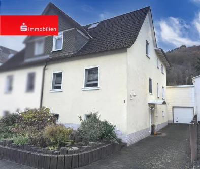  - Haus kaufen in Biedenkopf - Modernisierte Doppelhaushälfte in Biedenkopf