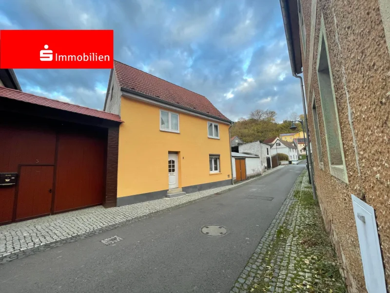 Straßenansicht - Haus kaufen in Rastenberg - Einfamilienhaus in Rastenberg sucht Liebhaber