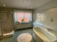 Badezimmer EG