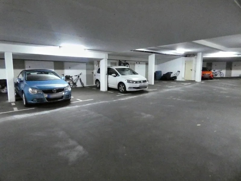 Tiefgaragenstellplatz