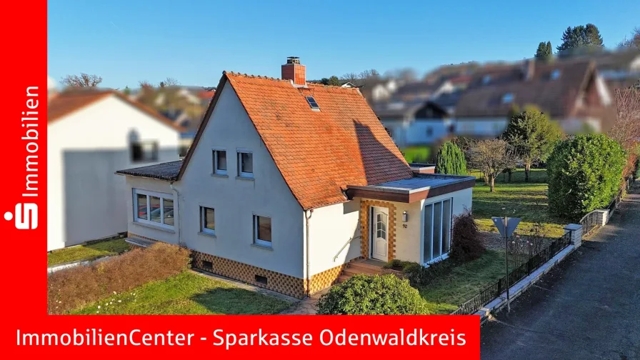 Titelbild - Haus kaufen in Michelstadt - --- Charmantes Häuschen für 2-3 Personen mit ganz viel Potenzial und Gartenparadies ---