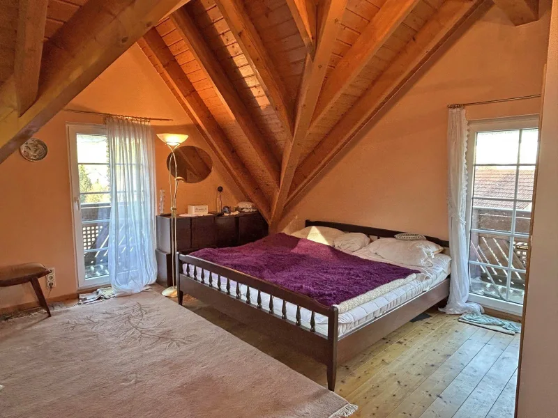 Schlafzimmer im DG Bild 1