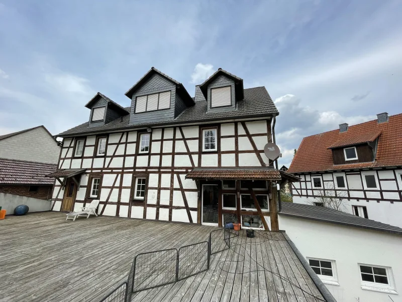 Dachterrasse und Haupthaus