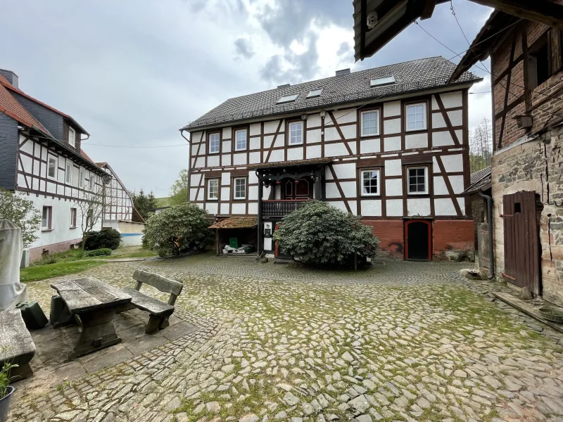 Haupthaus aus dem Hof