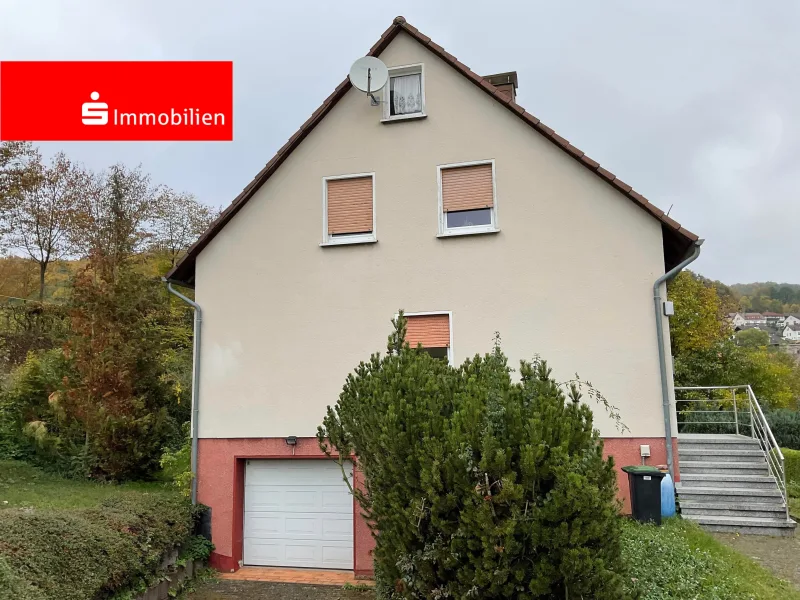Vorderansicht - Haus kaufen in Ringgau - Einfamilienhaus mit Garten in ruhiger Lage