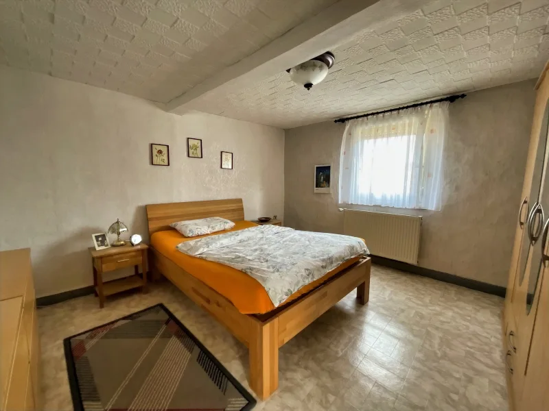 Schlafzimmer DG