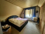 Schlafzimmer DG