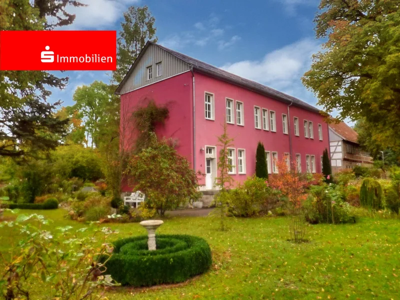 Blick vom Garten zum Wohnhaus - Zinshaus/Renditeobjekt kaufen in Plaue - Hochwertig saniertes Mehrfamilienhaus in idyllischer Lage mit großzügiger Eigentümerwohnung!