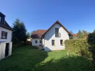 Doppelhaus mit Garten