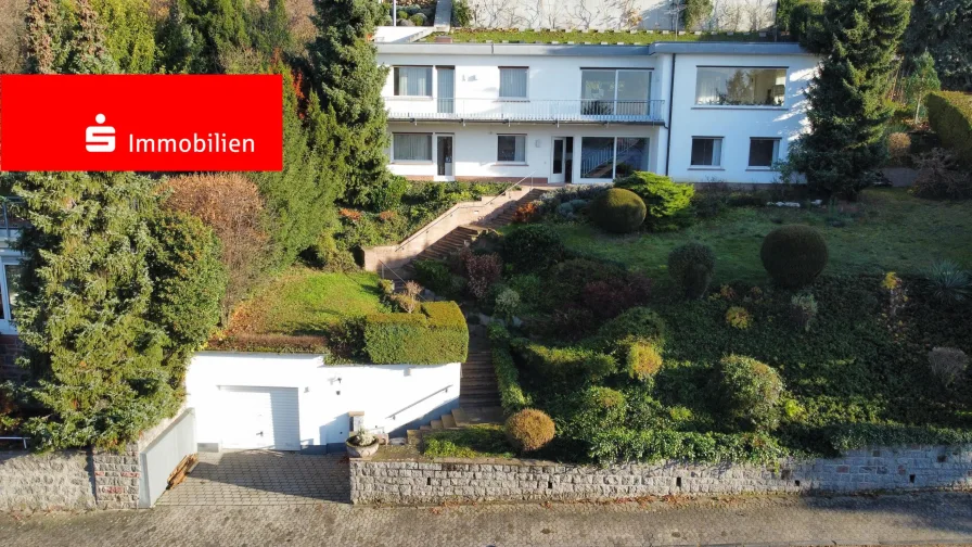 Außenansicht - Haus kaufen in Heppenheim - Großzügiges Einfamilienhaus mit sensationellem Panoramablick 