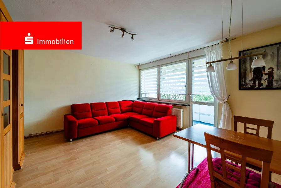 Wohnzimmer - Wohnung kaufen in Frankfurt - Frankfurt-Sindlingen: Gut geschnittene 3-Zimmerwohnung mit Balkon & KfZ-Stellplatz