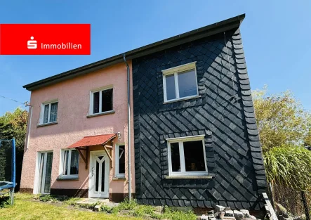 Außenansicht - Haus kaufen in Friedrichroda - ***Großes Einfamilienhaus in zentraler Lage von Friedrichroda***