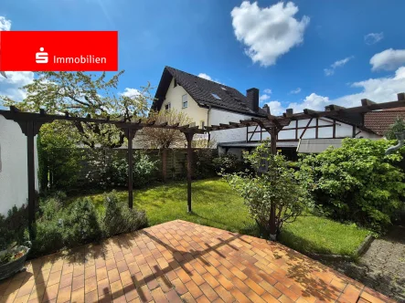 Terrasse und Garten - Haus kaufen in Oberursel - Das könnte Ihr neues Zuhause sein!