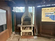 Grill in Gartenhütte