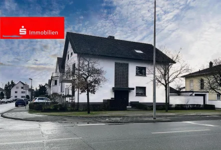 Titelbild - Haus kaufen in Mühlheim - Freistehendes 3-Familienhaus: Komplett vermietet!