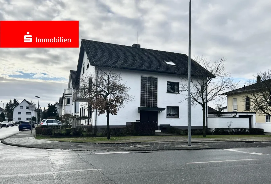 Titelbild - Haus kaufen in Mühlheim - Freistehendes 3-Familienhaus: Komplett vermietet!