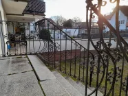 Balkon mit Zugang zum Garten