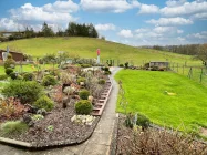 Garten mit Blick in die Natur