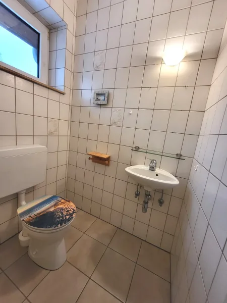 Gäste-WC rechts