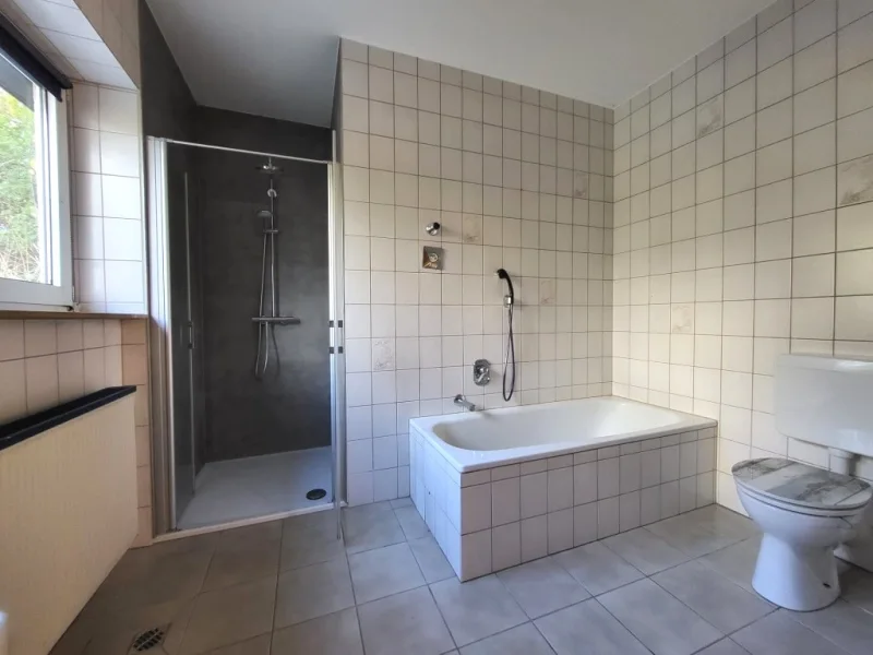 Badezimmer rechts