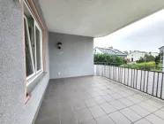 überdachter Balkon