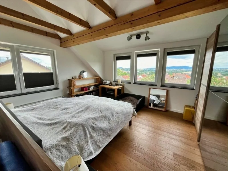 Schlafzimmer DG