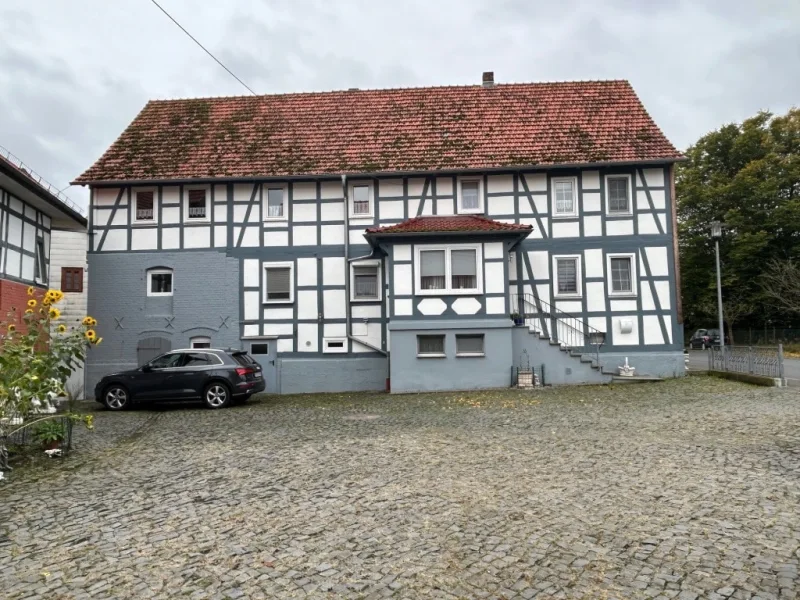 Eingangseite Haupthaus (das ältere Haus)