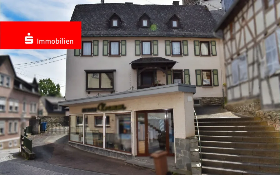 Außenansicht - Haus kaufen in Runkel - Großzügige Immobilie mit Wohn- und Gewerbeflächen ++ Runkel ++