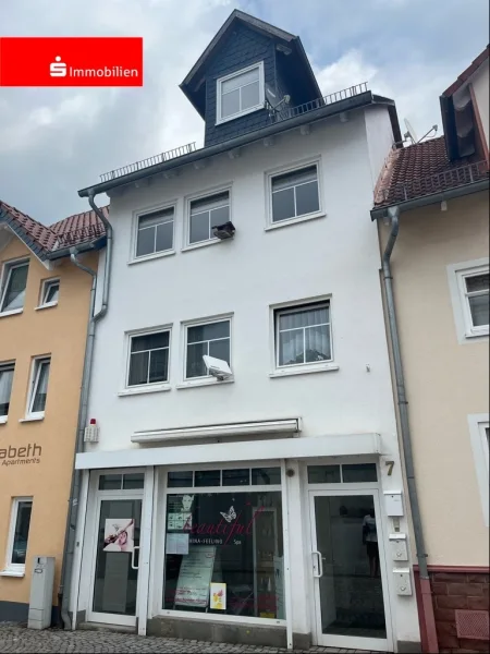 Außenansicht - Haus kaufen in Bad Salzungen - Zentrale Innenstadtlage für Eigennutzer und Kapitalanleger!