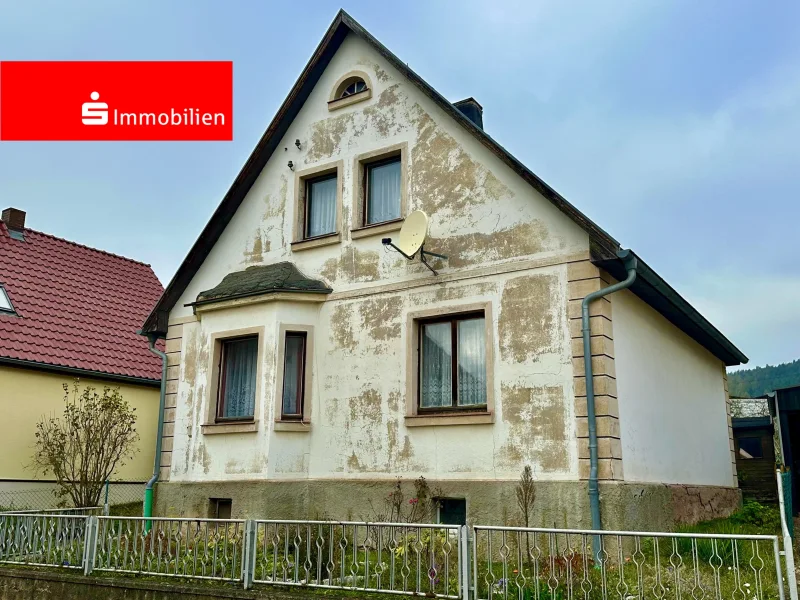 Titelbild - Haus kaufen in Waltershausen - Einfamilienhaus im Dornröschenschlaf