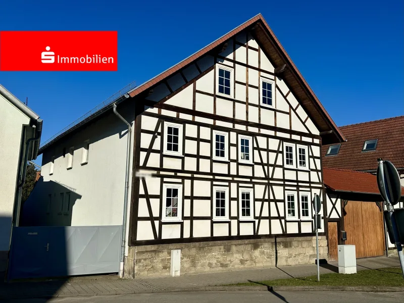 Titelbild - Haus kaufen in Amt Creuzburg - Großzügiges Einfamilienhaus mit Einliegerwohnung