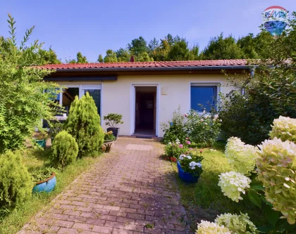 Hausblick - Haus kaufen in Strausberg - Tolles Reihenhaus mit grünem Garten, super Lage für Senioren