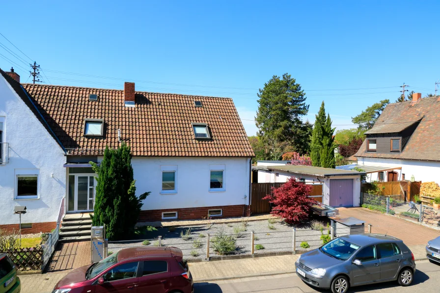 Außenansicht - Haus kaufen in Limburgerhof - Familienglück in BEST-Lage