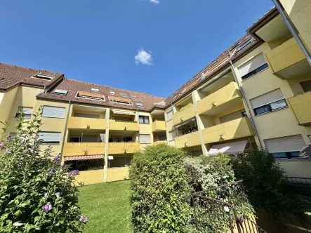  - Wohnung mieten in Hemsbach - Gemütliche 2-Zimmer-Wohnung mit Südbalkon und Blick ins Grüne