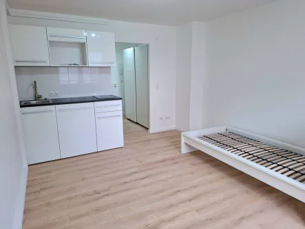 Zimmer - Wohnung mieten in Mannheim - Möbliertes 1-Zimmer-Apartment in Mannheim-Neckarau: Zentral und Ruhig Wohnen