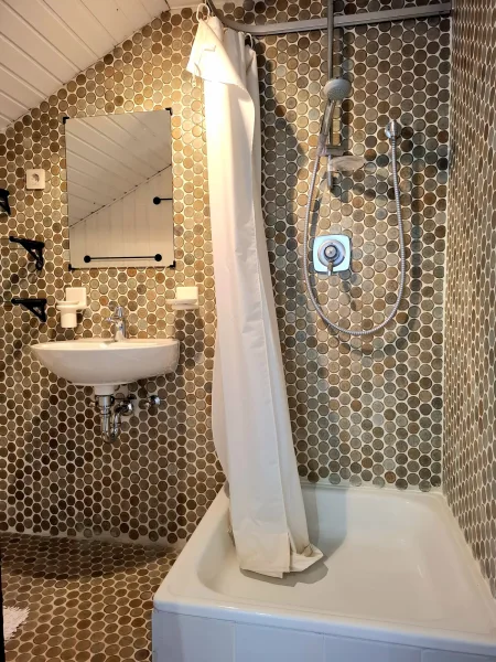 Badezimmer DG