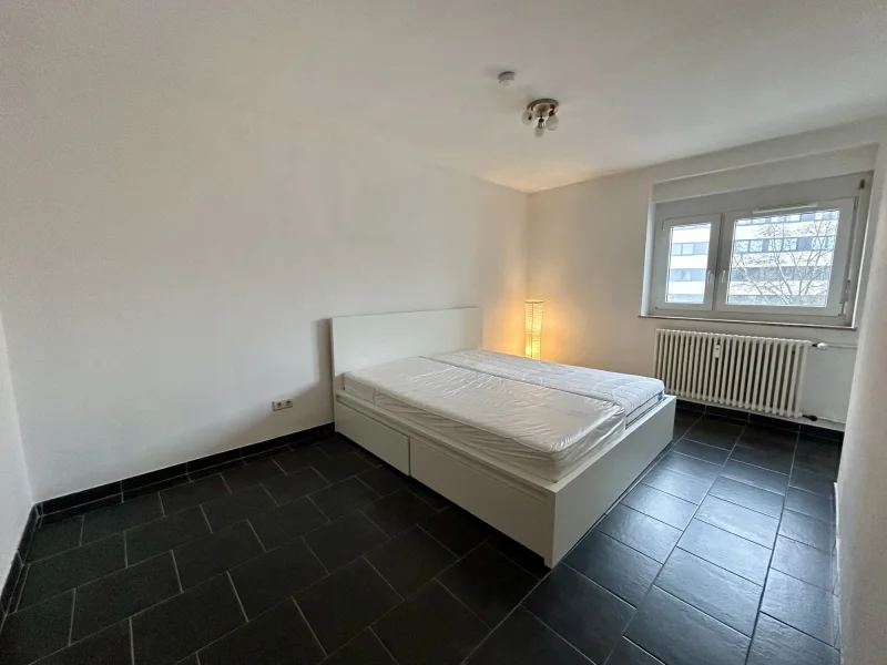  - Wohnung mieten in Ludwigshafen - Helle 4-Zimmer-Wohnung mit zwei Loggien in gepflegtem Zustand