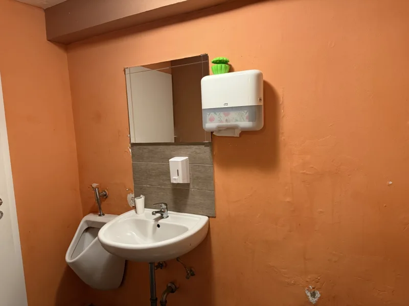 Bistro Toiletten im UG