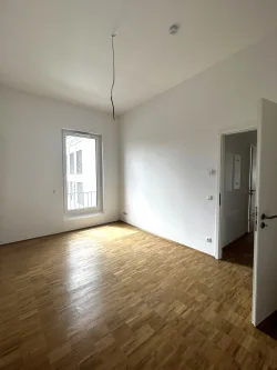 Schlafzimmer - Wohnung mieten in Speyer - Erstbezug im Zentrum: 2 Zimmer mit Balkon, 3 Meter hohen Decken!