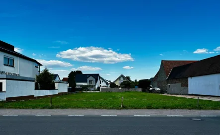  - Grundstück kaufen in Harthausen - Großes Grundstück in top Lage!