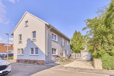  - Haus kaufen in Mutterstadt - Freistehendes Einfamilienhaus mit großem Garten und zusätzlichem Baugrundstück!