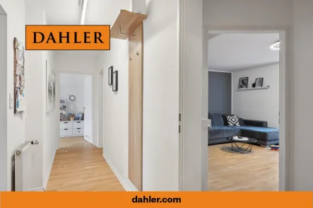 Titelbild - Wohnung kaufen in Mönchengladbach - Eigentumswohnung mit Balkon und Garage