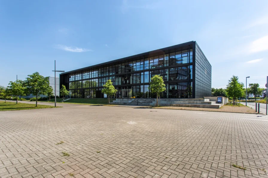 Rückansicht - Büro/Praxis mieten in Mönchengladbach - Ihr neues Büro am Nordpark – Moderne Flächen ab 250 m²!