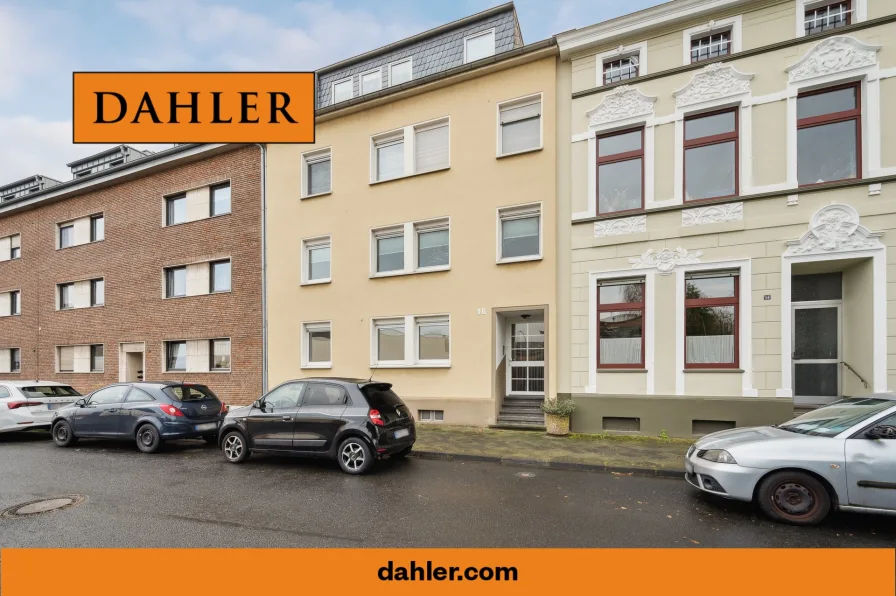 Ansicht - Haus kaufen in Mönchengladbach - Mehrfamilienhaus in begehrter Lage – Mit Garten und viel Potenzial