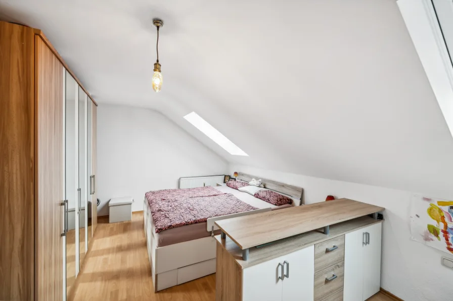 Schlafzimmer Dachgeschoss